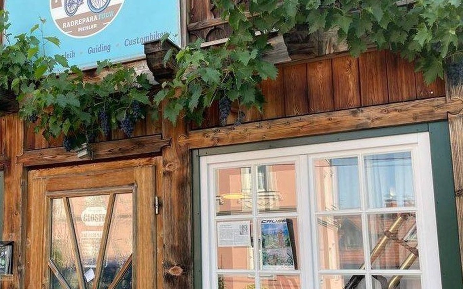 Eingang der Werkstatt — Torbogen