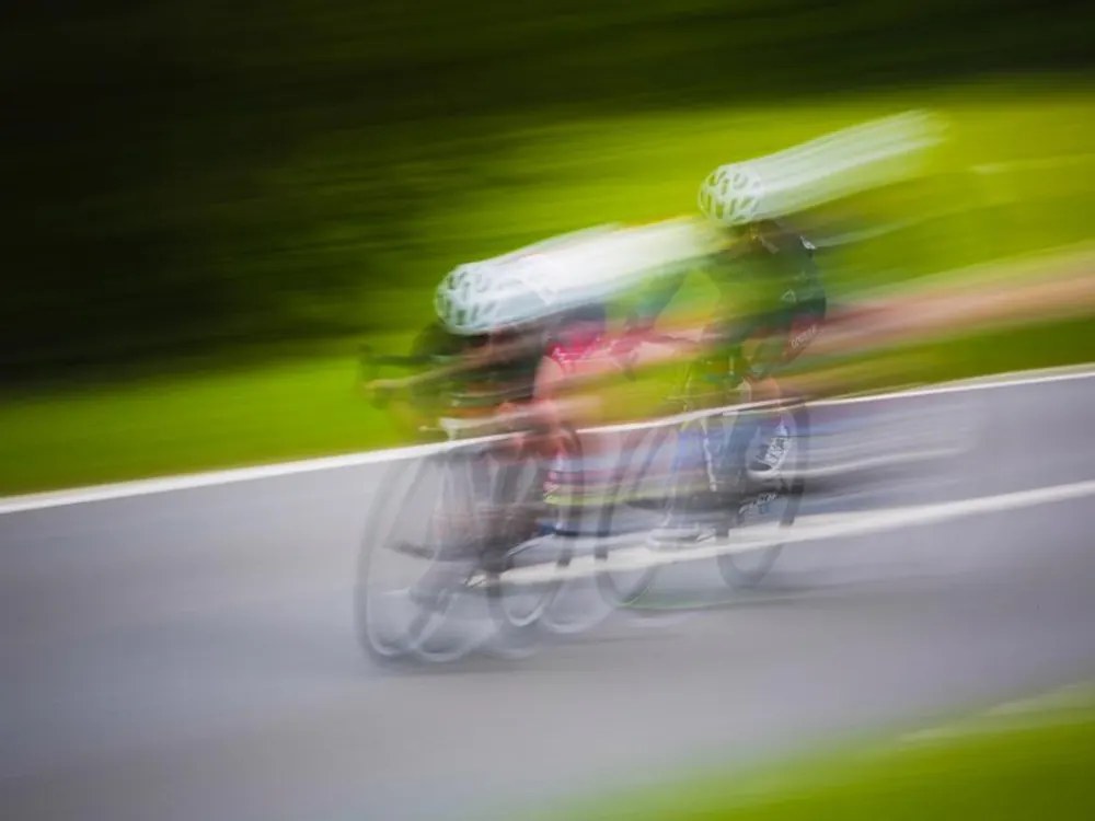 Radfahrer mit Tempo